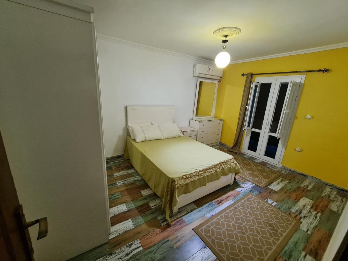Sunny Modern Apartment With Good Internet, Near From City Center Of Alexandria Kültér fotó