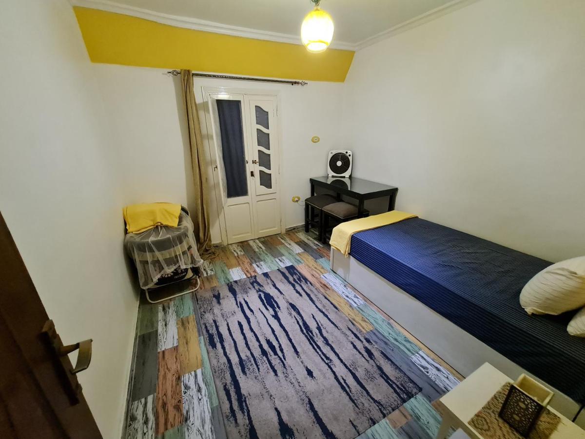 Sunny Modern Apartment With Good Internet, Near From City Center Of Alexandria Kültér fotó